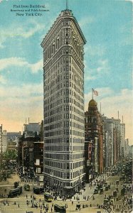 Postcard New York City C-1910 Flat Iron Broadway Trolleys American 23-4201