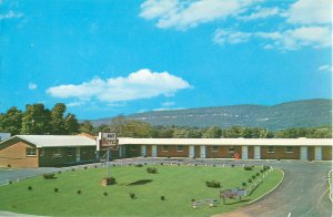 Pikeville TN Tennessee Agee Motel and Restaurant Chrome Postcard