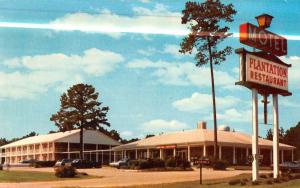 Ridgeland South Carolina Plantation Motel Street View Vintage Postcard K49630