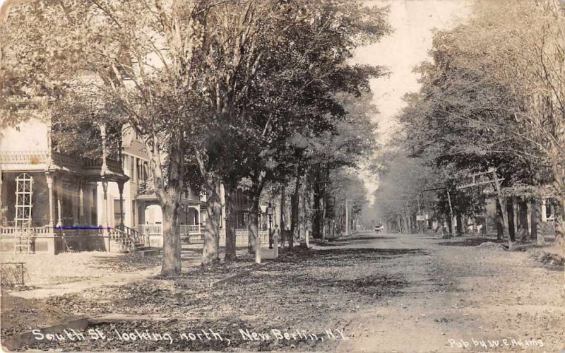 New Berlin New York South St Looking North Real Photo Postcard JJ658910 