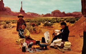 Navajo Indian Women Arizona Desert Native Americana c1950s Vintage Postcard