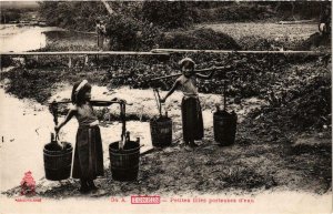 CPA AK INDOCHINA Tonkin Petites filles porteuses d'eau VIETNAM (958619)