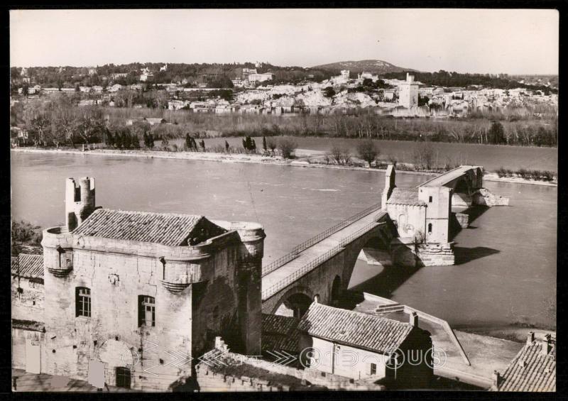 Avignon (Vaucluse) Le Pont Saint-Benezet