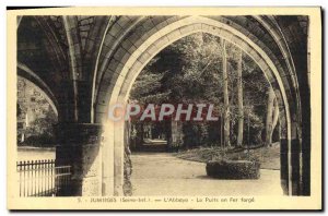 Old Postcard Jumieges L & # 39Abbaye The Well Iron Forge