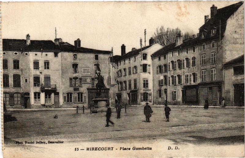 CPA MIRECOURT - Place Gambetta (200767)