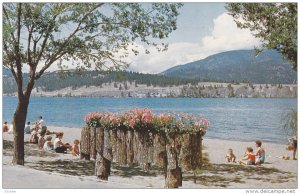 Bathing Beach,KELOWNA, British Columbia, 40-60´s