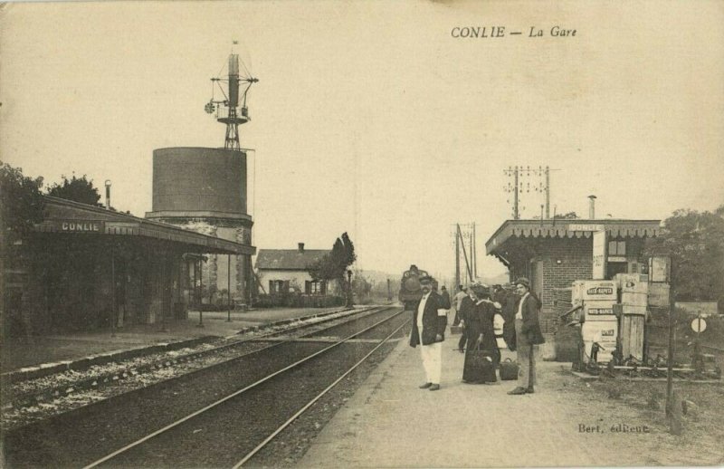 france, CONLIE, La Gare, Station (1910s) Postcard