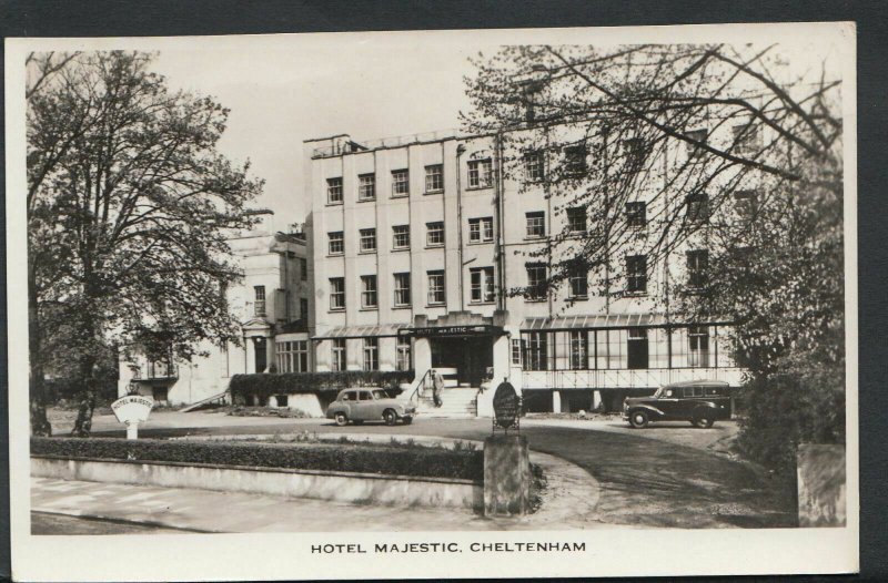 Gloucestershire Postcard - Hotel Majestic, Cheltenham    RS4876