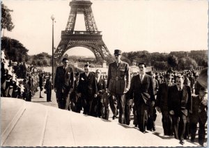 Postcard France Liberation of Paris - General de Gaulle Chaillot Palace Eiffel