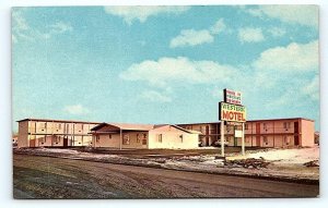 HARDIN, MT Montana ~ WESTERN MOTEL  c1960s Roadside Postcard
