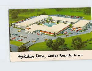 Postcard Holiday Inn of Cedar Rapids Iowa USA