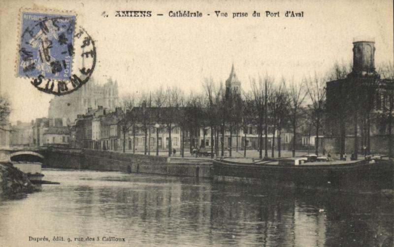 CPA AMIENS - Cathédrale - Vue prise du Port d'Aval (121196)