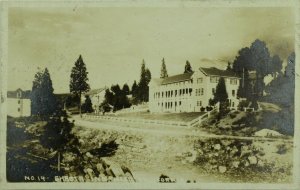 C.1900-10  RPPC, Shasta Inn, Weed, Ca. Vintage Postcard F75