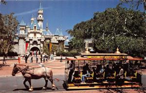 A22 CALIFORNIA Ca Postcard Chrome DISNEYLAND Anaheim Sleepinmg Beauty Castle 1