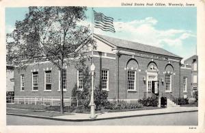 Waverly Iowa Post Office Street View Antique Postcard K97779