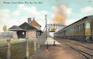 West Bay City Michigan Central Station Vintage Postcard AA4237