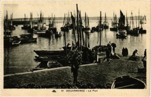 CPA DOUARNENEZ - Le Port (252777)