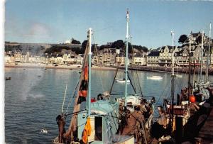 BR29710 Cancale le port ship bateaux france