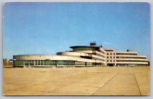 Postcard - Pittsburgh International Airport - Pennsylvania - Gulf Gasoline