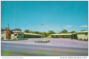 Florida Winter Haven Camellia Court