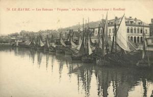 CPA Le HAVRE - Les Bateaux Pequeux au Quai de la Quarantaine a (201041) 