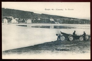 h2396 - GASPE Quebec Postcard 1900s Le Bassin. Boat