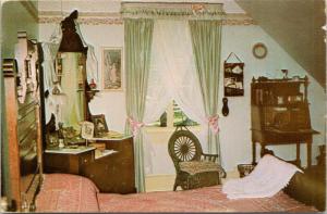 Kitchener ON Isabel & Jenny King Bedroom Woodside Historic Park Postcard D74