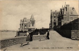 CPA DINARD - La Malouine, l'Allée des Douaniers (111957)