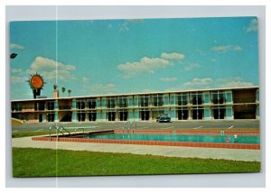 Vintage 1960's Advertising Postcard Quality Courts Motel Central Lake City FL