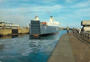 IJmuiden Noordersluis Cargo Ship Nautica Vintage Postcard BS.07