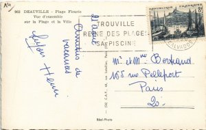 CPA DEAUVILLE Vue d'Ensemble sur la Plage et la Ville (1229043)