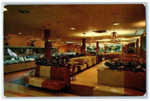 South Euclid OH, Solomon's Restaurant Dining Room Interior View Vintage Postcard 