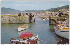 The Lock Gates Between The Harbours, PORLOCK WEIR, Somerset, England, UK, 194...