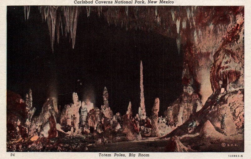 Totem Poles,Big Room,Calsbad Caverns National Park,NM