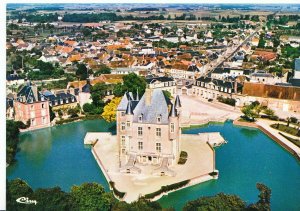 France Postcard - Bellegarde - [Loire] - Vue Aerienne - Le Chateau     AB2221