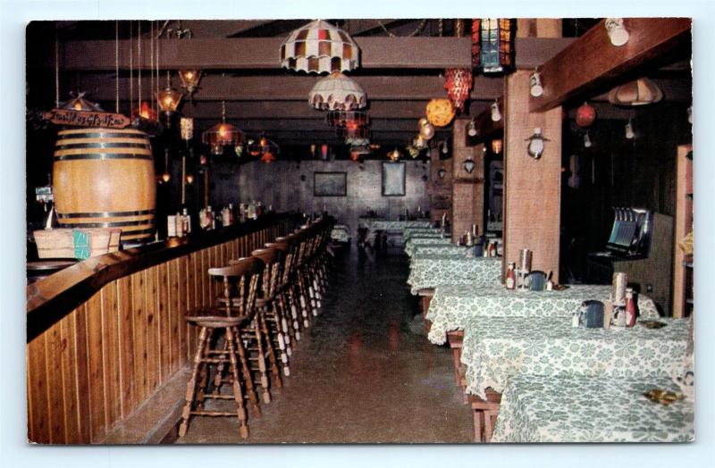 Postcard OH Port Clinton Beer Palace Catawba Island Entrance Bar Interior I10