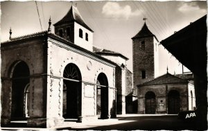 CPA LAUZERTE La Halle L'Église Chateau d'Eau (982711)