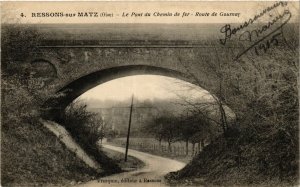 CPA RESSONS-sur-MATZ Le Pont du Chemin de fer Route de GOURNAY (423250)