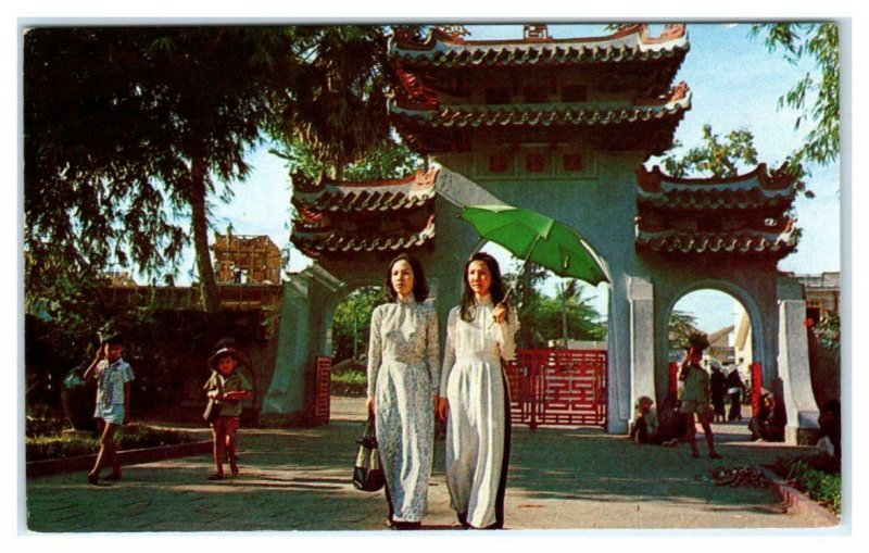 HO CHI MINH CITY, Vietnam  ~  2 Ladies at LE VAN DUYET MEMORIAL 1960s Postcard