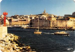 BT6912 Marseille depart en mer ship bateaux        France