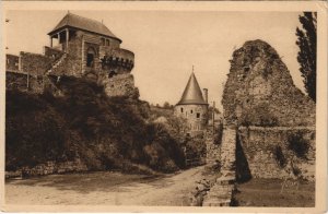 CPA Fougeres Interieur du Chateau , Tour Coigny (1237681)