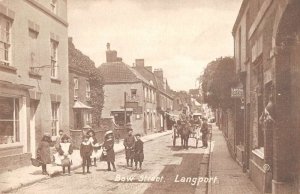 Langport England Bow Street Children Vintage Postcard AA33552