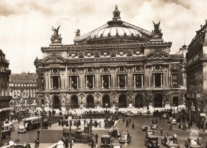 VINTAGE CONTINENTAL SIZE POSTCARD 1940s REAL PHOTO RPPC THE OPERA PARIS