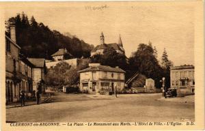 CPA Clermont en Argonne-La Plae-Le monument aux Morts-L'Hótel de Ville (231815)