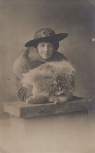 Folkestone Kent Glamour Lady Hunting Hat Dead Animal Fur Stole Postcard