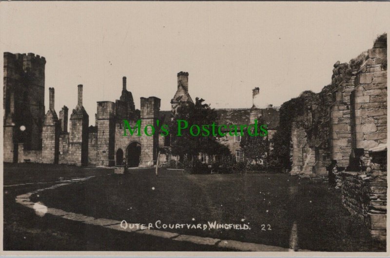 Derbyshire Postcard - Alfreton, Wingfield Manor Outer Courtyard  Ref.RS33564