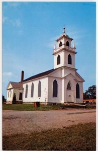 VINTAGE POSTCARDS 2 DIFFERENT VIEWS OF CHRIST CHURCH CORNWALL ONTARIO MINT!