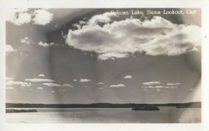 RP: SIOUX LOOKOUT , Ontario , Canada, 1940s : Pelican Lake