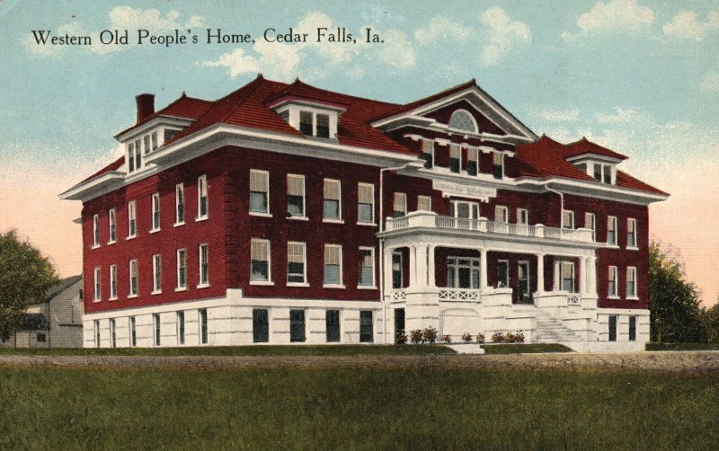 Vintage Postcard 1915 Western Old People's Home Cedar Falls Iowa D&B Pub.