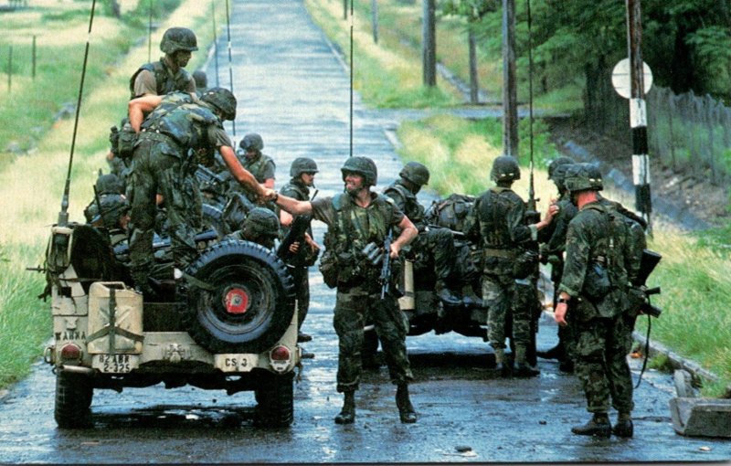 Military United States Marines In Grenada 25 October 1983